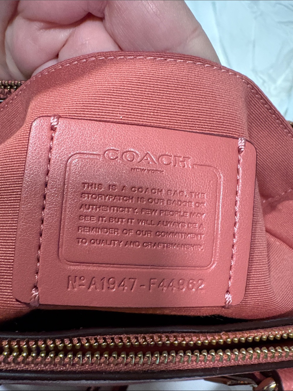 NWOT Coach Mini Surrey Carryall in Rose Petal Pink Satchel Crossbody F44962 - Picture 5 of 12